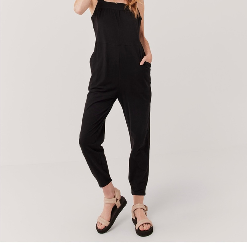 NWT Pact Black Slub Overall Jumpsuit Size Medium